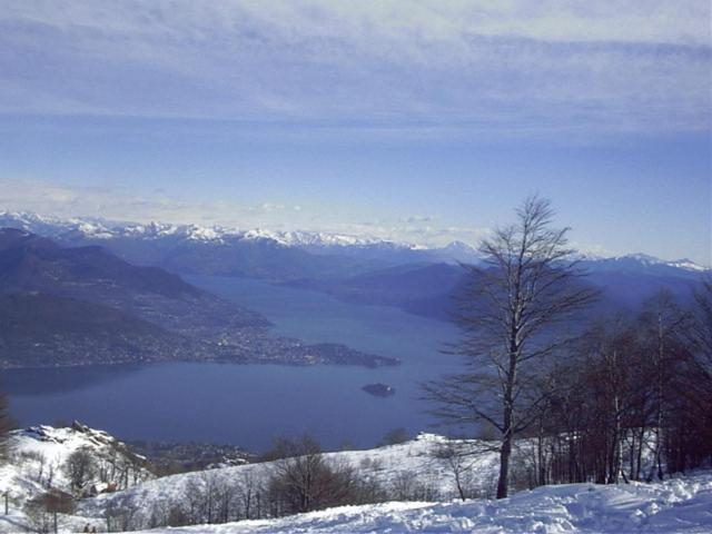 Albergo Casa Della Neve Stresa Bagian luar foto